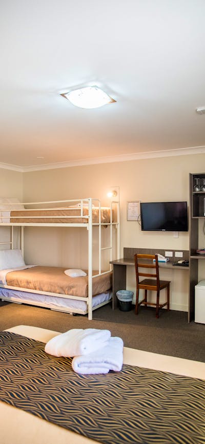 Lilac City Motor Inn