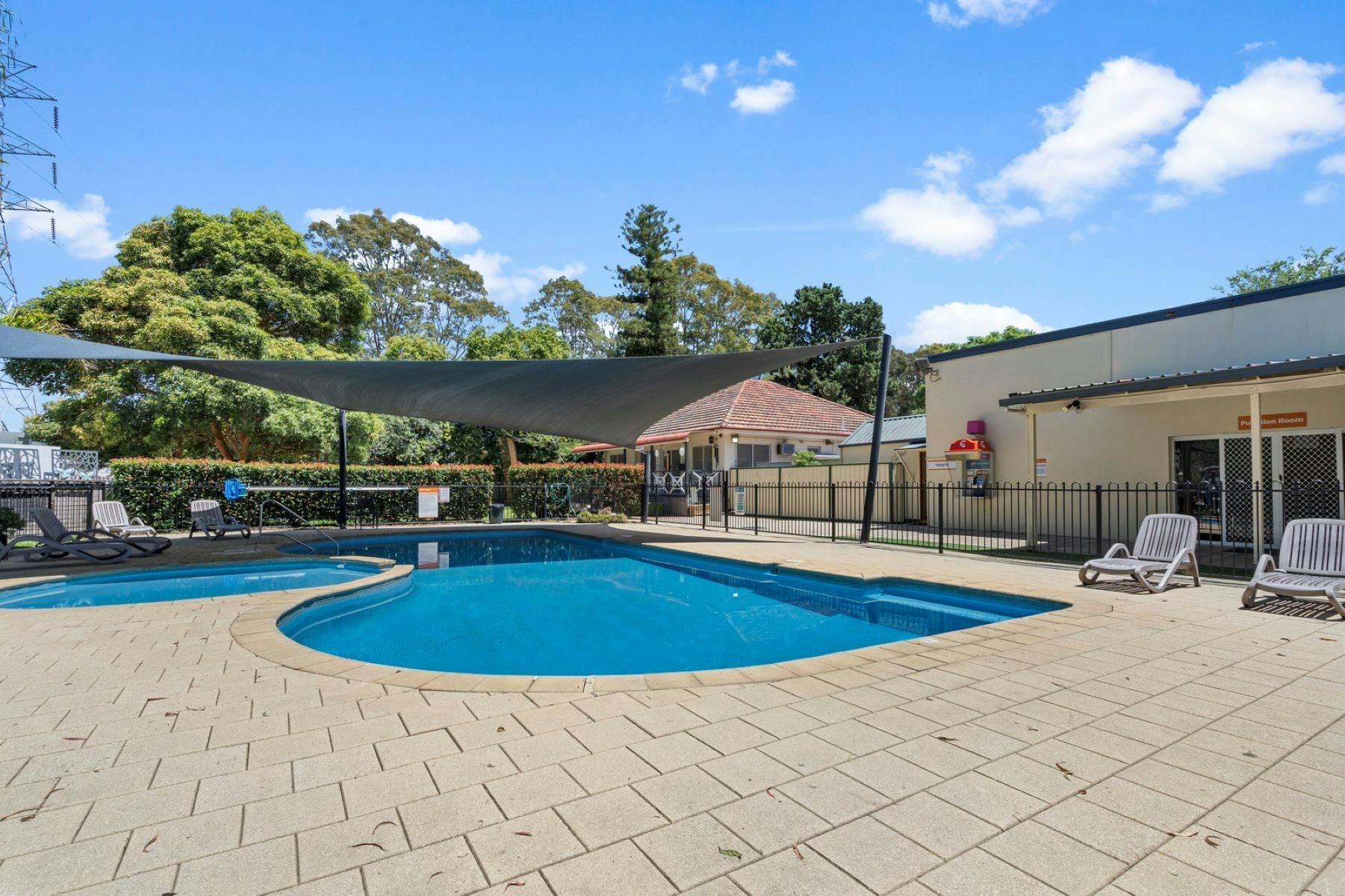 Ingenia Holidays Nepean River Pool