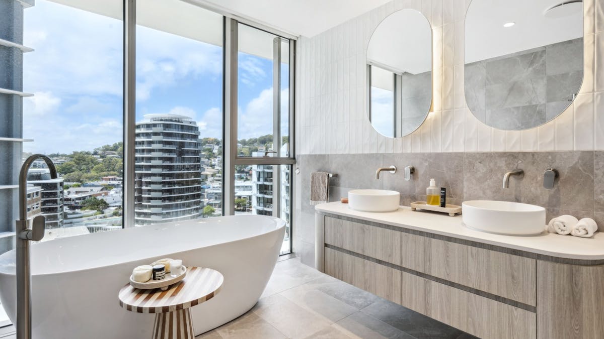 3 Bedroom unit in Burleigh - Bathroom