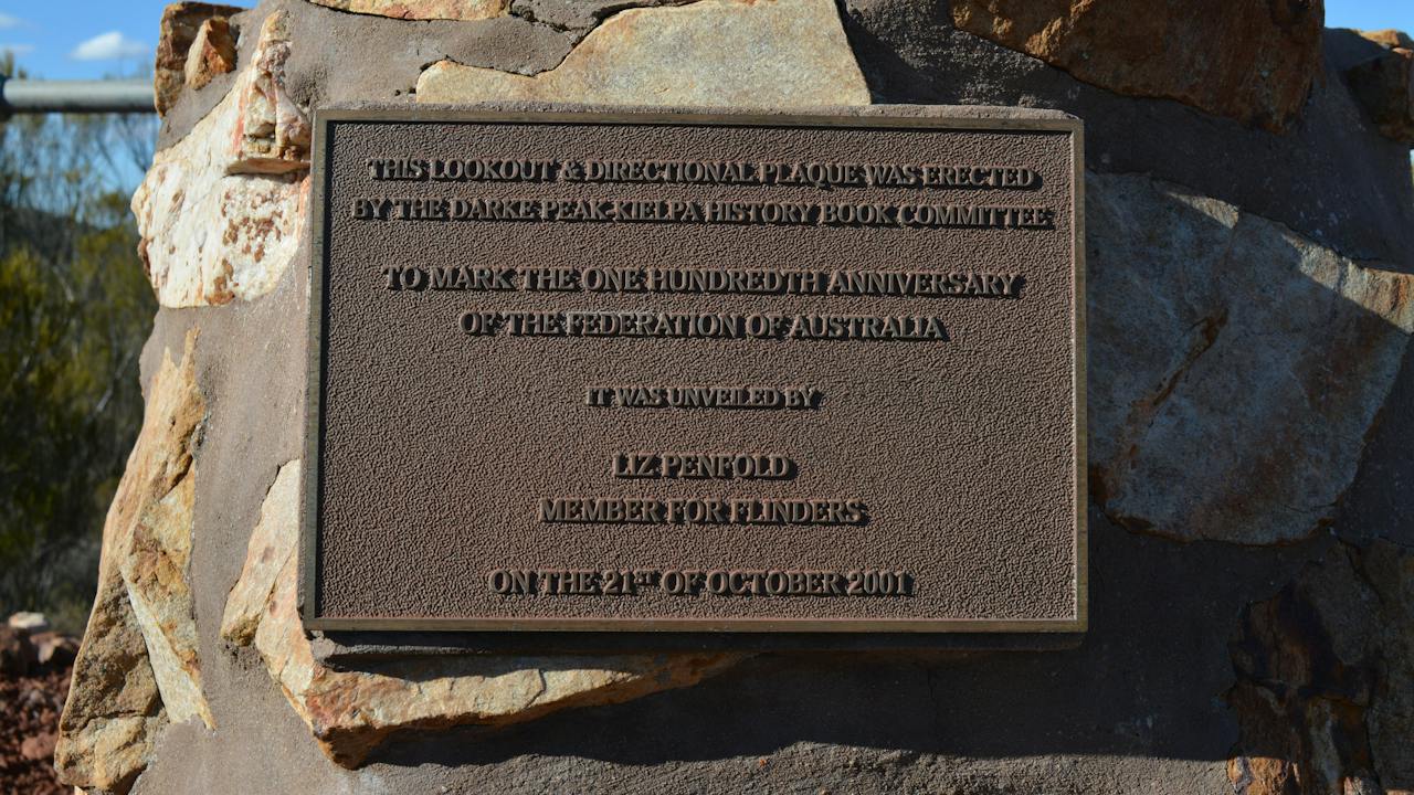 Federation Hill Plaque