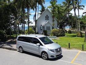 Port Douglas Luxe Tours and Limousines