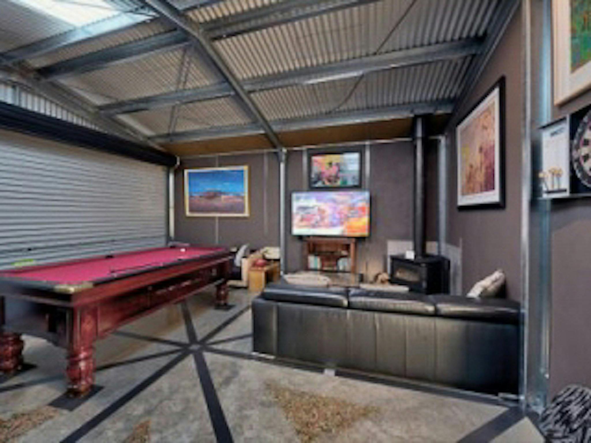 Containment, Coles Bay Accommodation, East Coast Tasmania