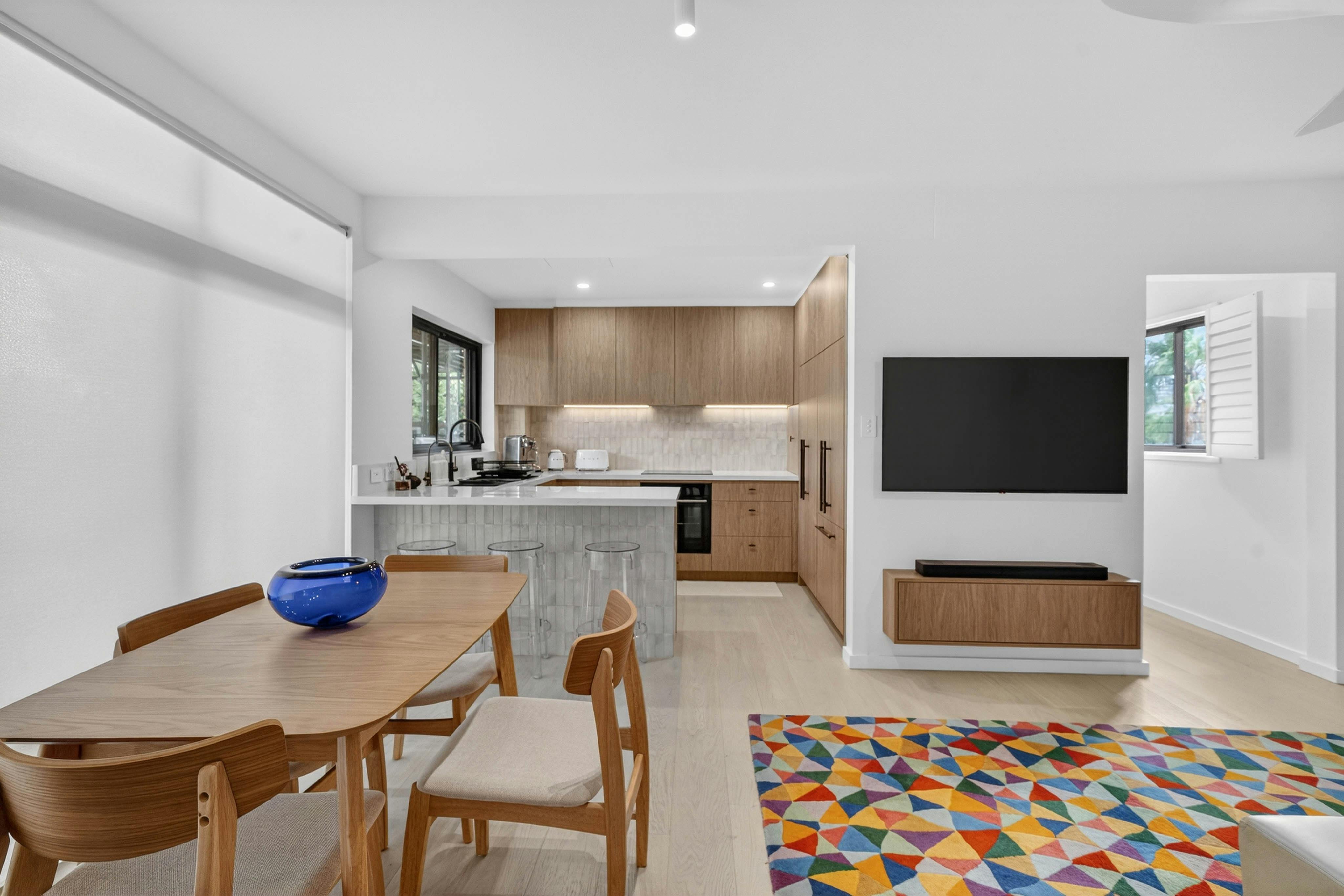 North Bondi Apartment Close to Cafés and Dining