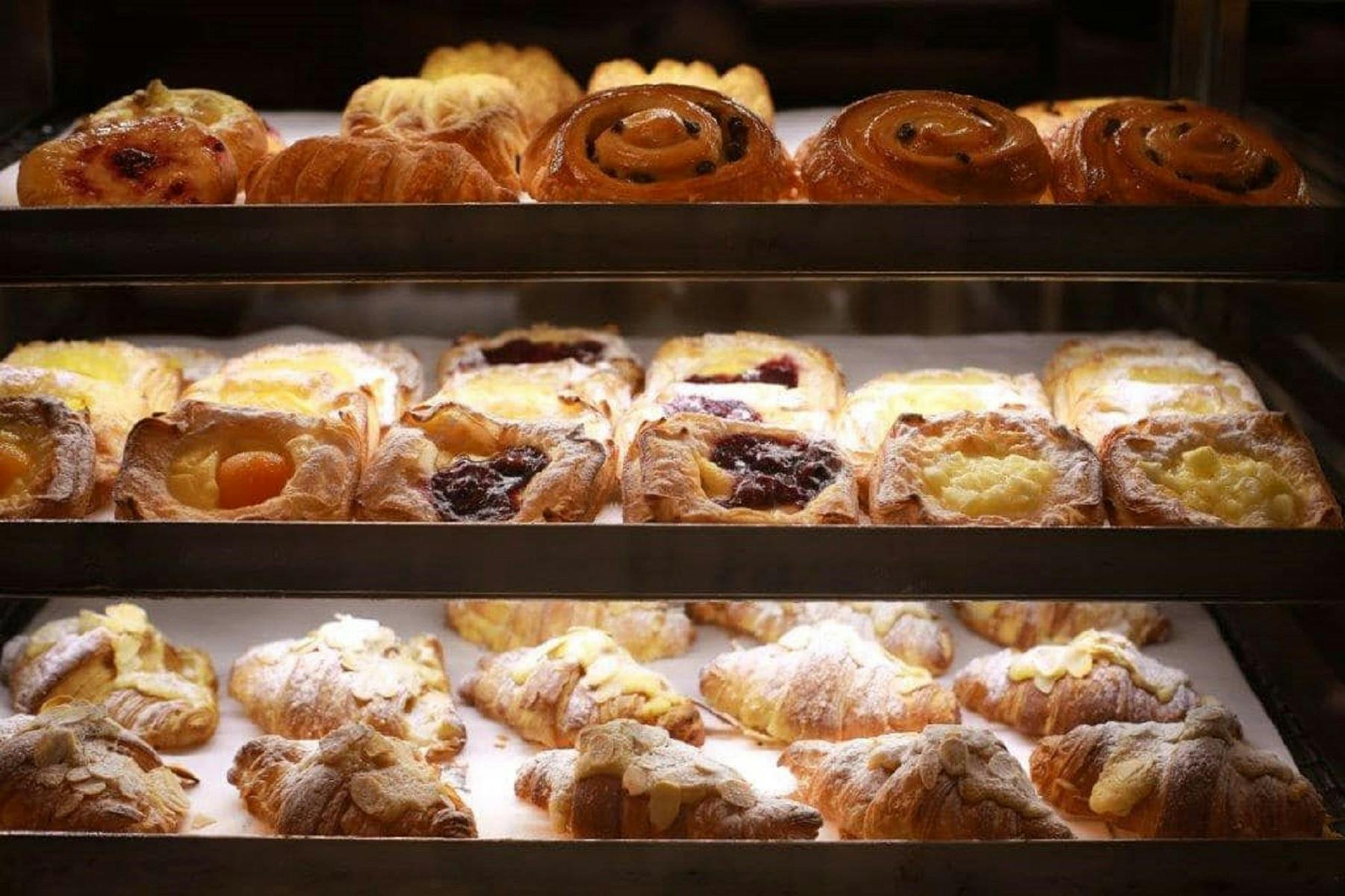 Henry's Bakery Cafe