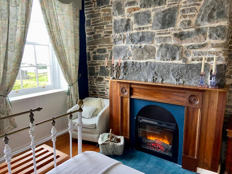 Poet’s Cottage Stanley photo