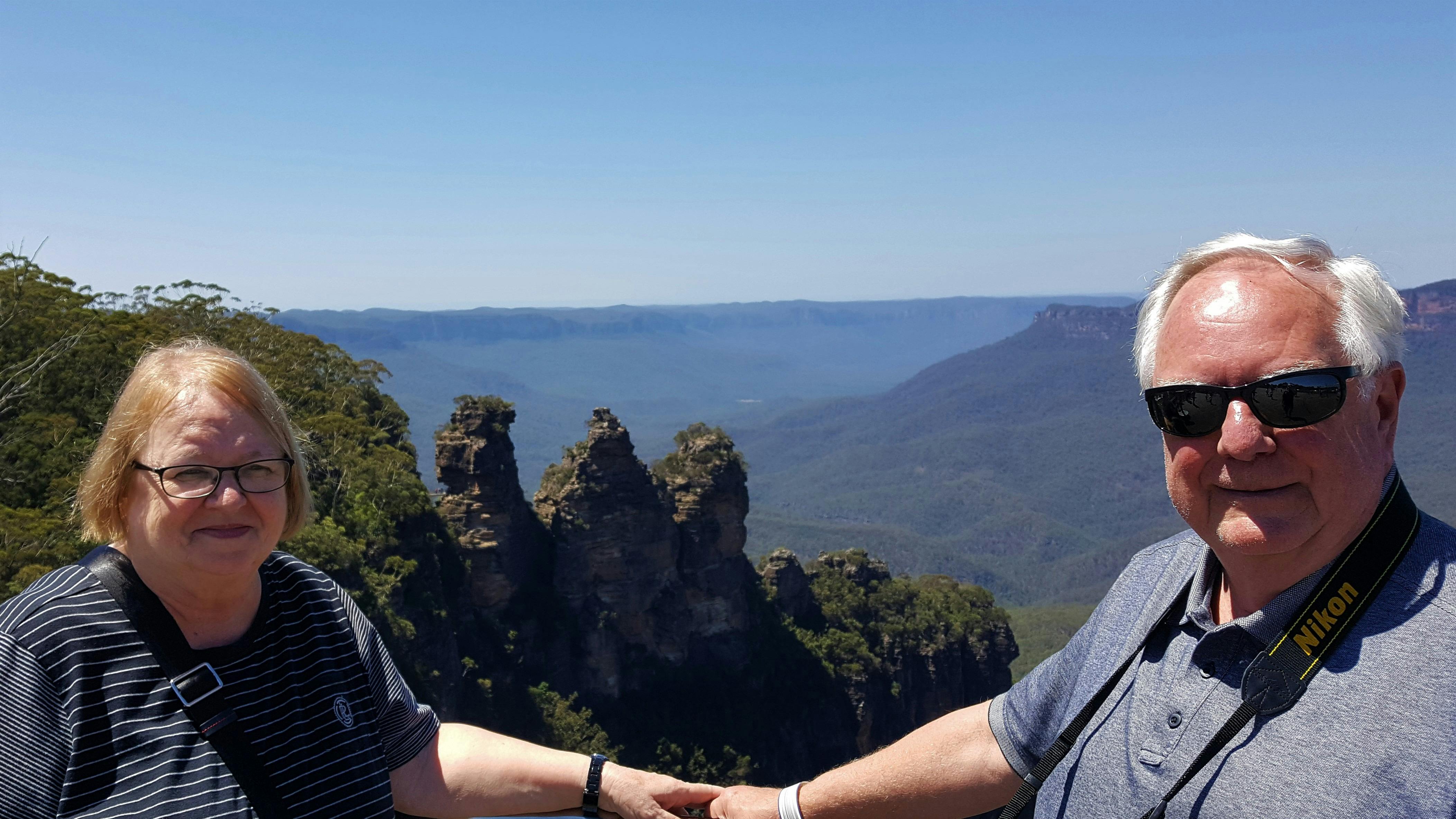 Echo Point Lookout, Blue Mountians Tours for seniors, best value tour to blue mountains from sydney