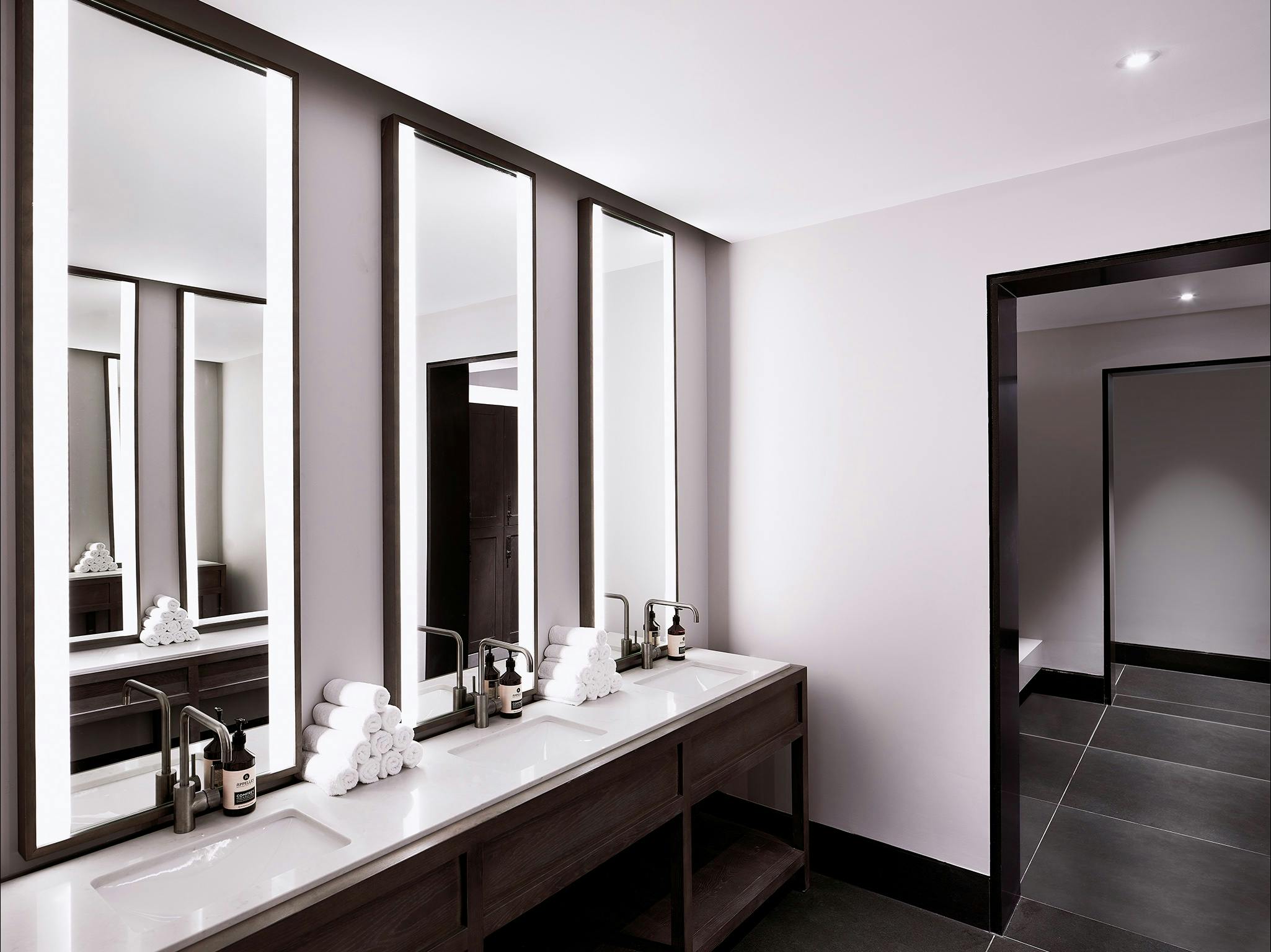 Hale Gym+Spa Bathroom