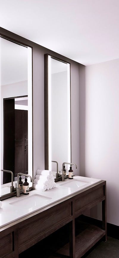Hale Gym+Spa Bathroom