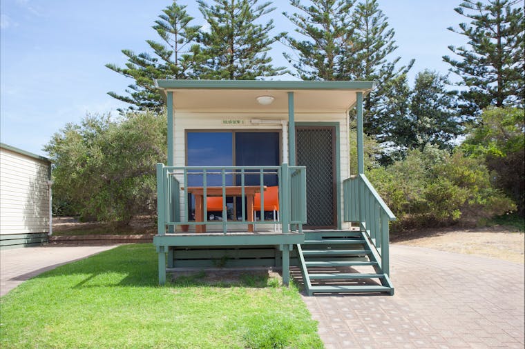 Tourist Cabins Seaview