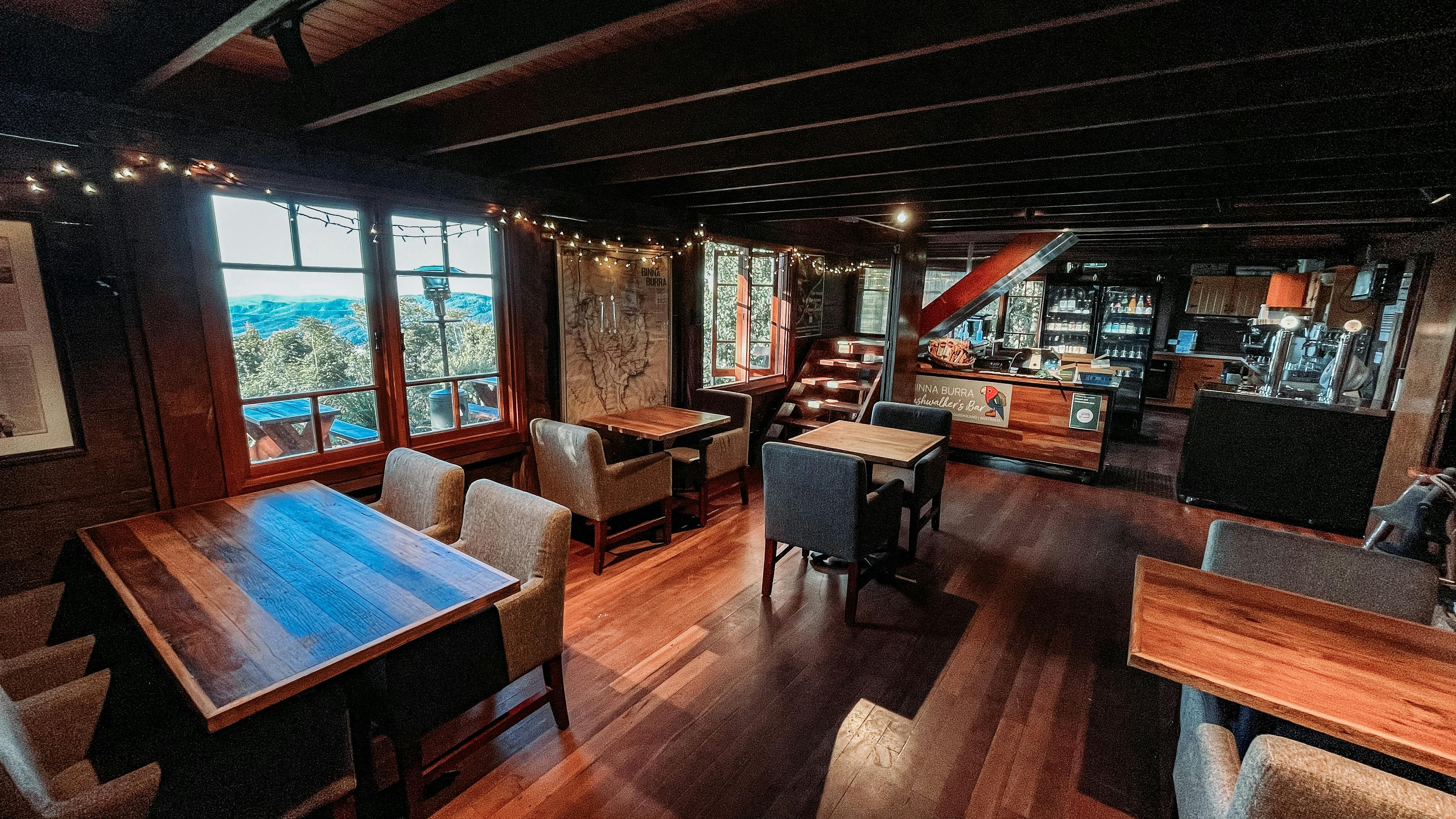 Groom's Cottage & Bushwalker's Bar