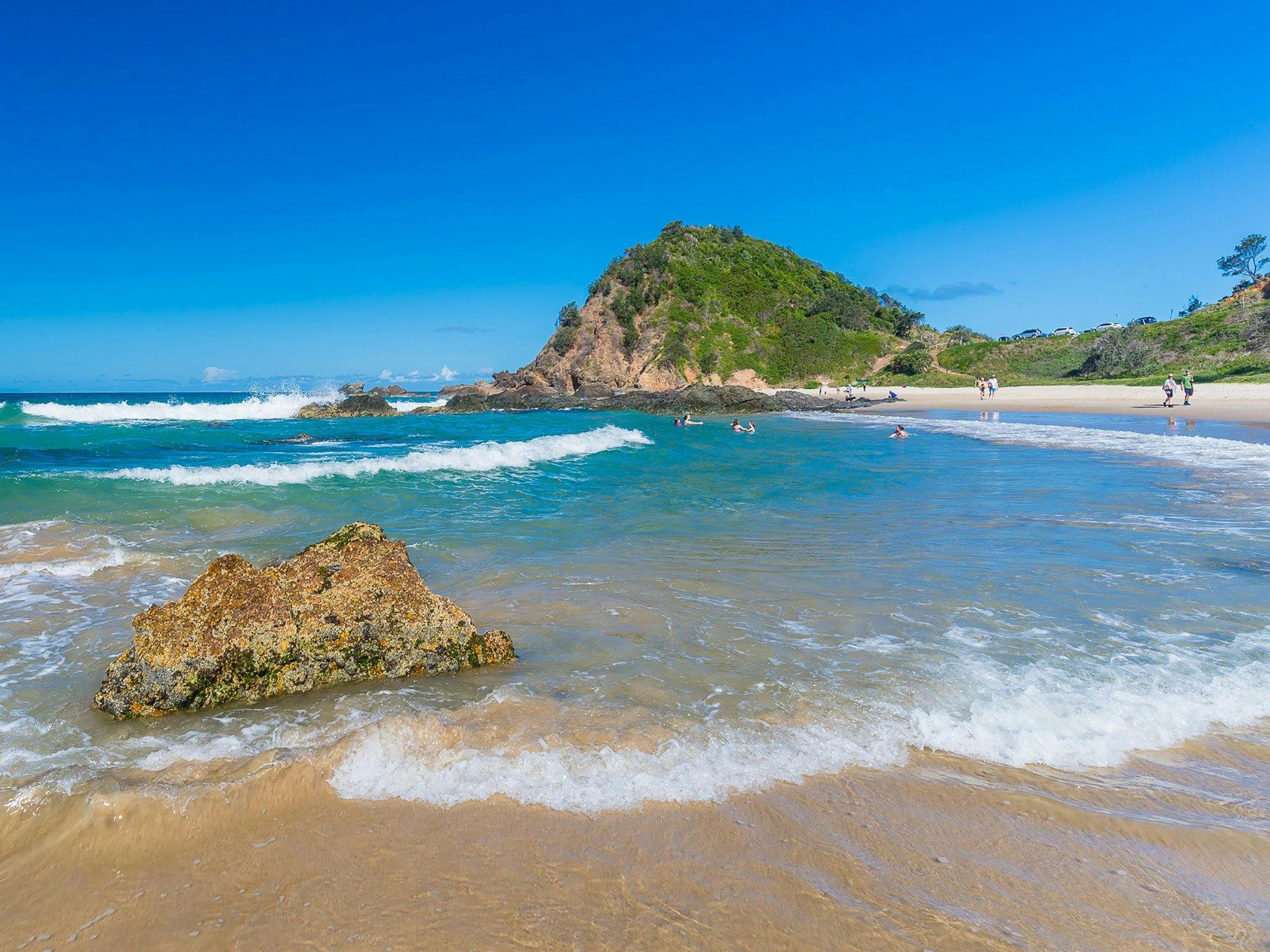 Nobbys Beach Port Macquarie NSW Holidays & Things to