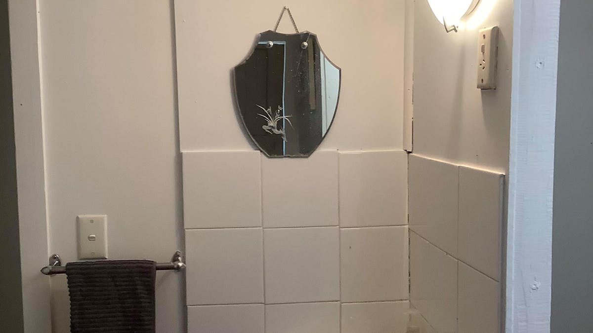 Mirror  - BATHROOM 2
