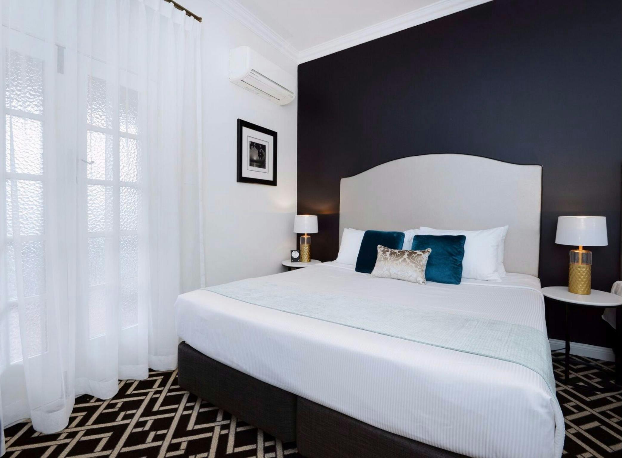 하이 크로스 파크 로지