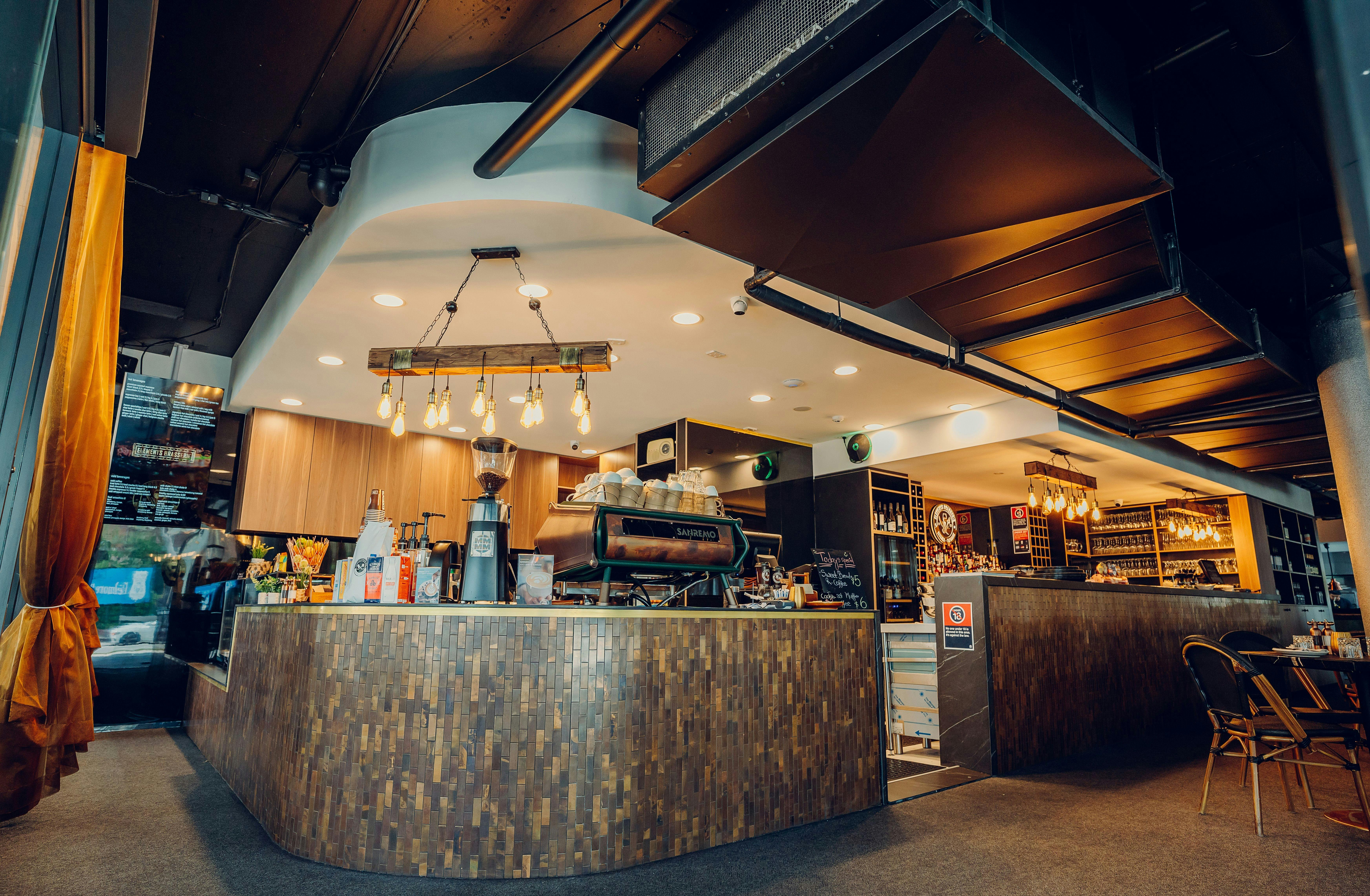 貝爾莫爾咖啡館