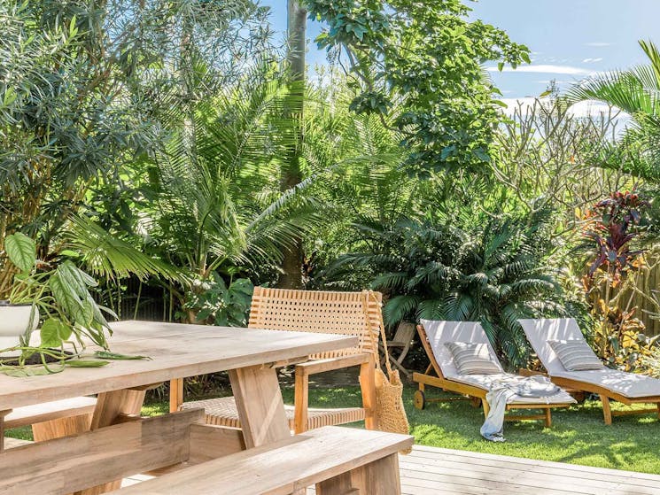Allure - Byron Bay - Outdoor Dining flow to Sun Loungers
