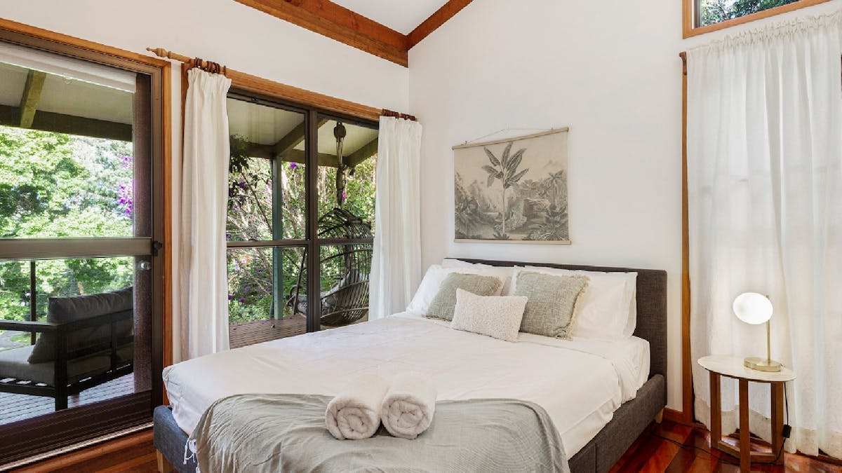 Queen bedroom
