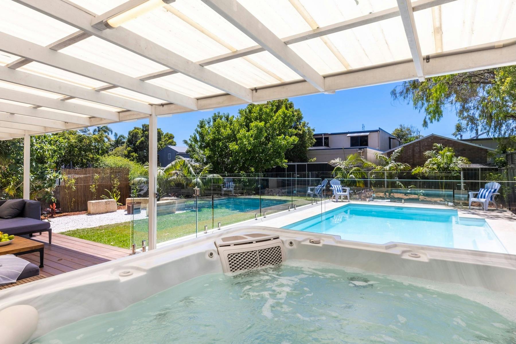 Spa & pool