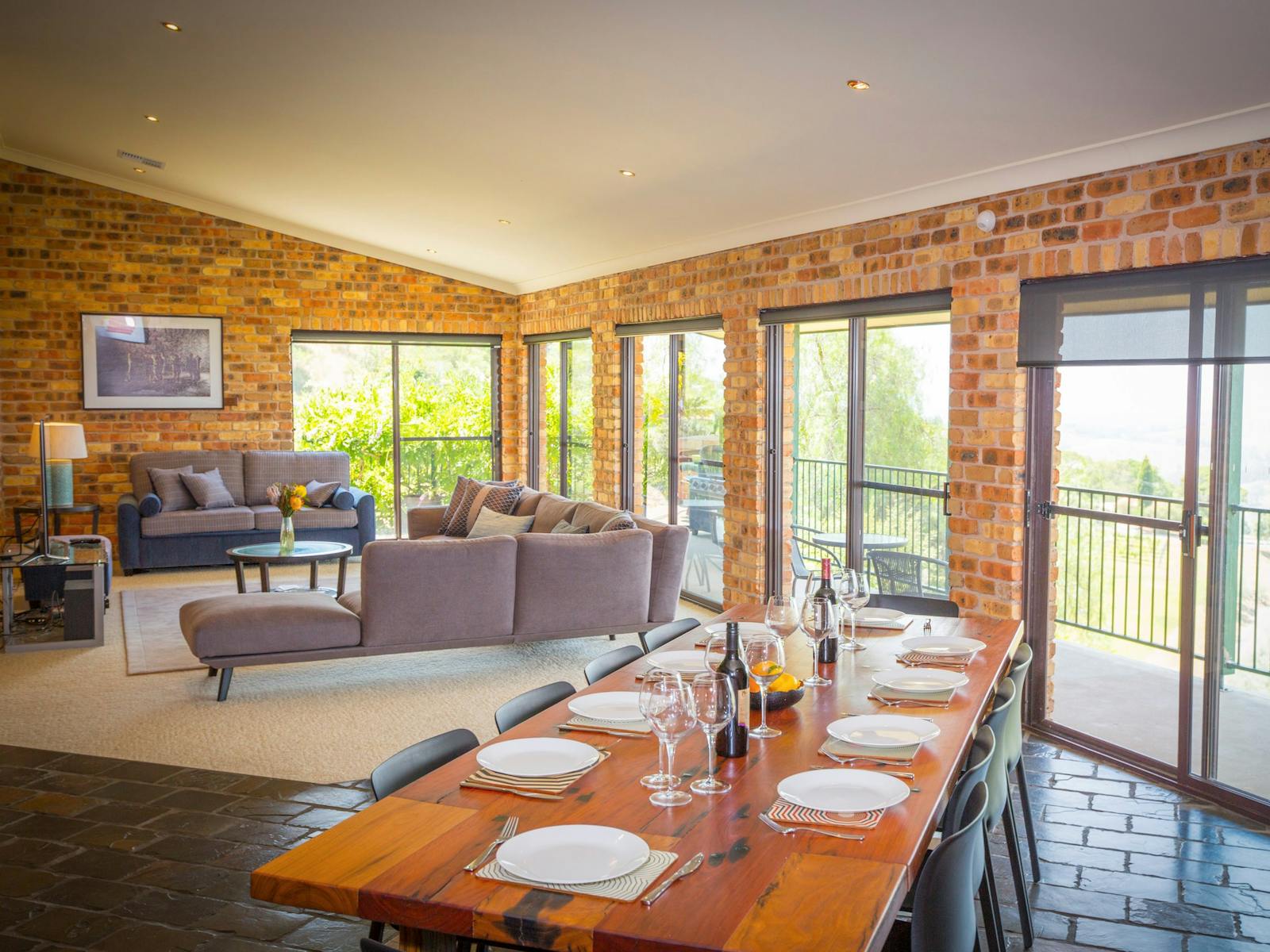 Lounge-Dining