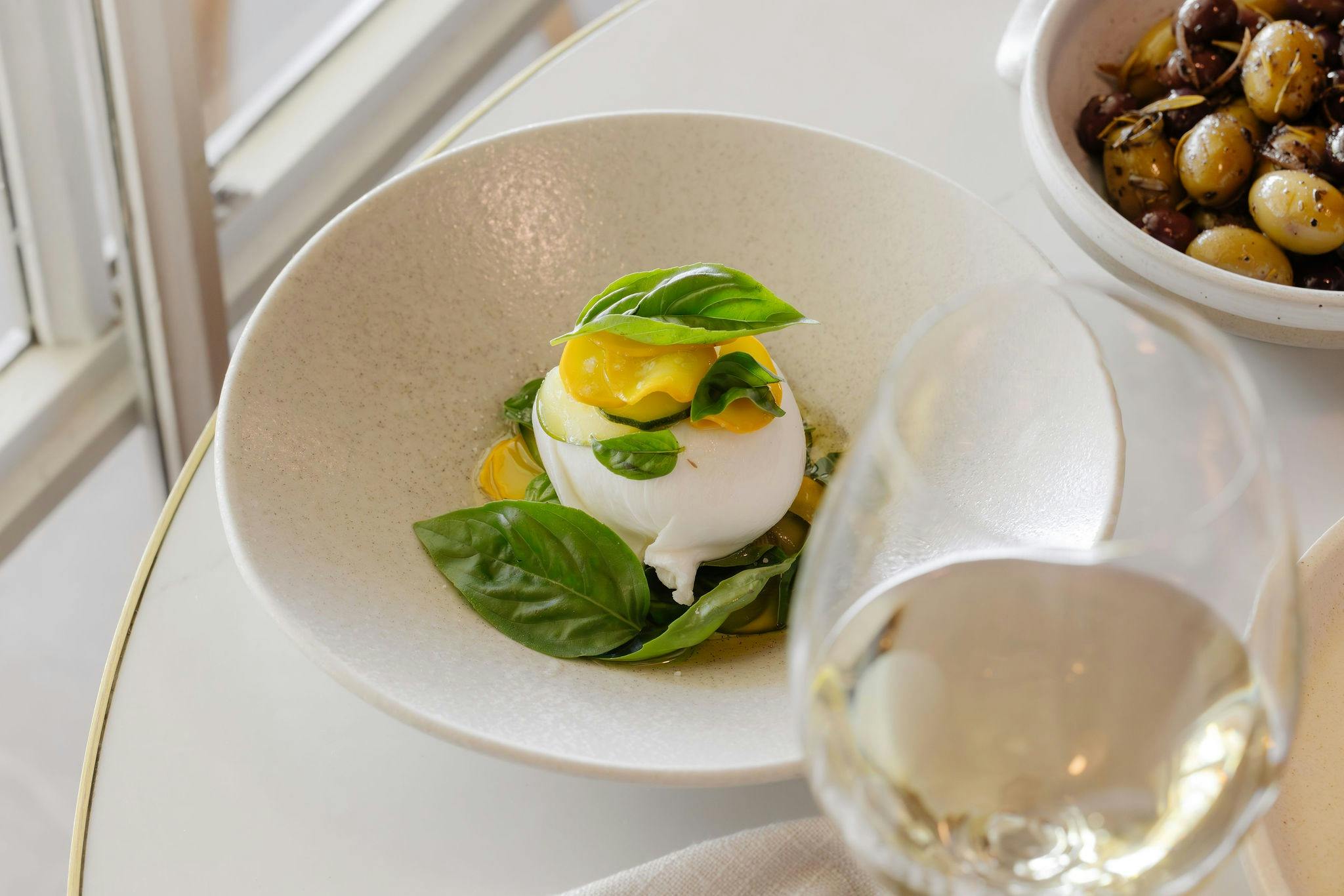 Buratta and olives at éRemo