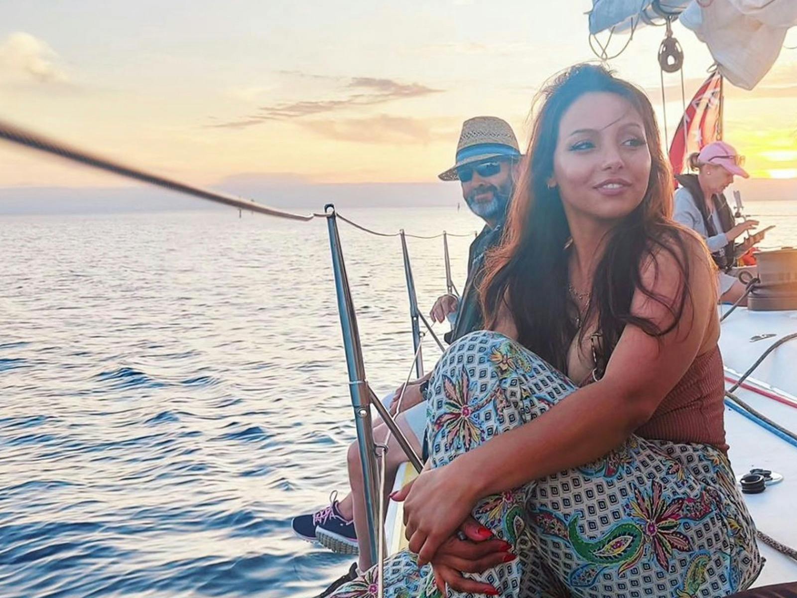 Sunset & Bubbles - Brindabella Sailing