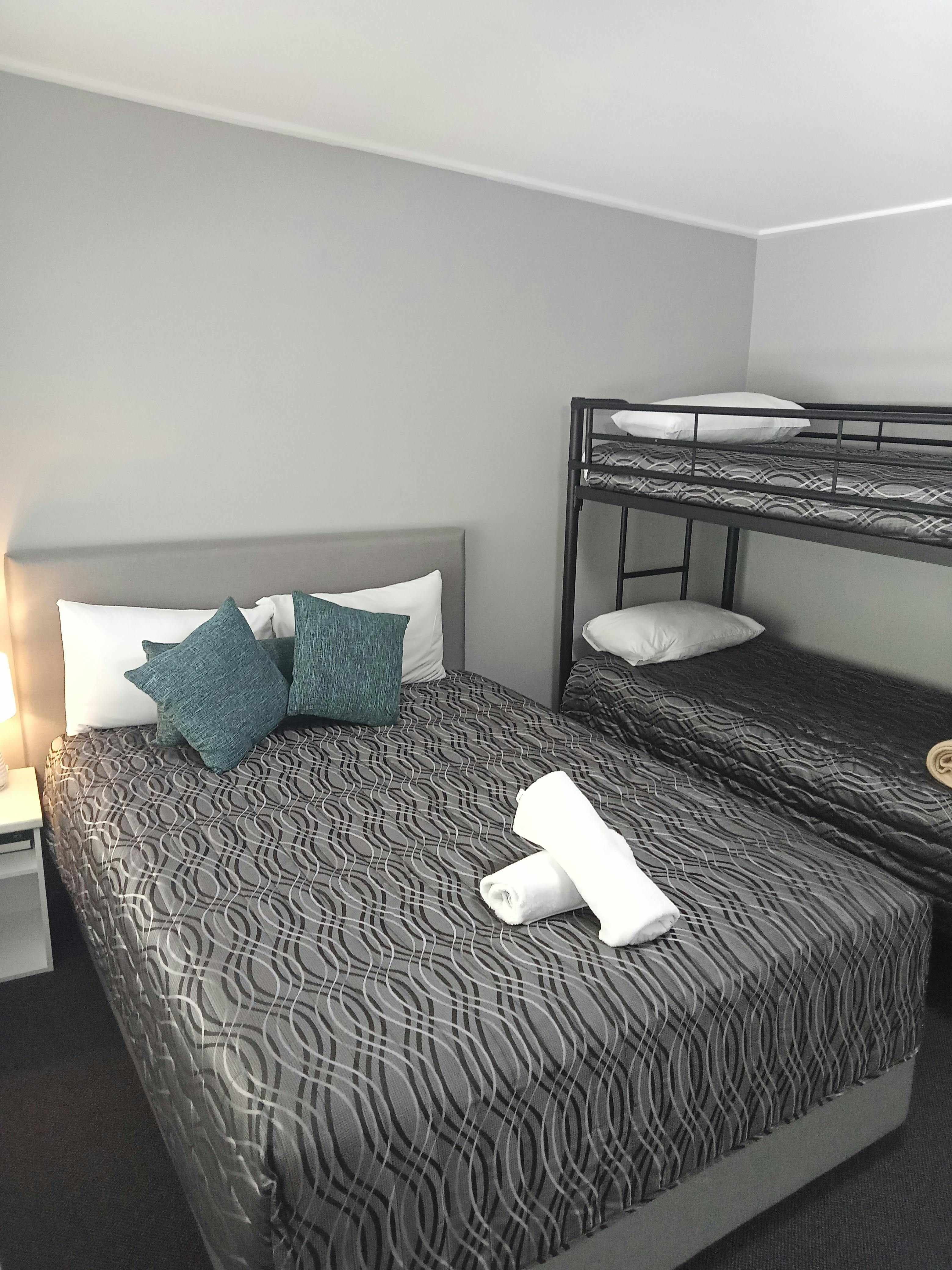 Deluxe Family Bunk Room