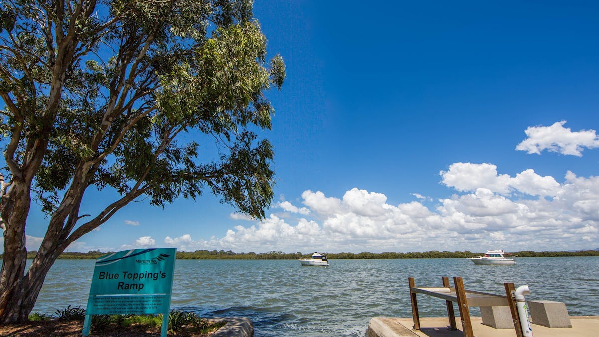 Dohles_Rocks-water-ocean-blues-toppings-ramp-murrumba-downs-moreton-bay-region