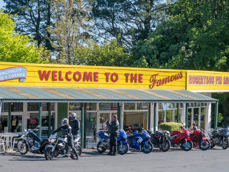 Robertson Pie Shop