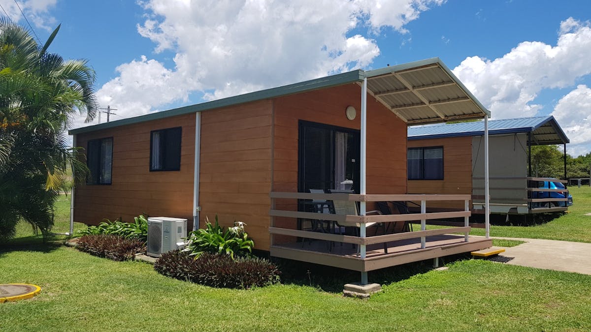 THP_FishermansBeach_Cabin