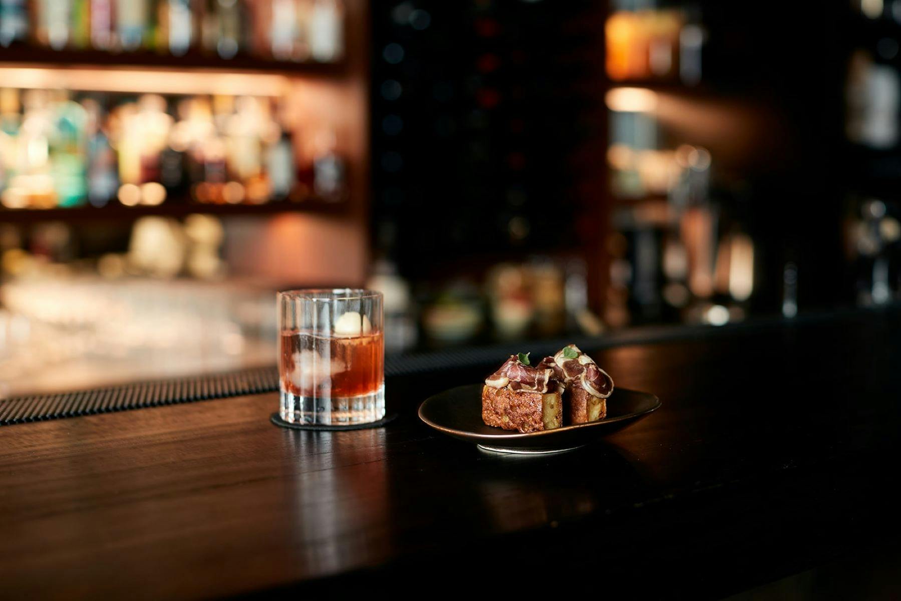 Navi Lounge