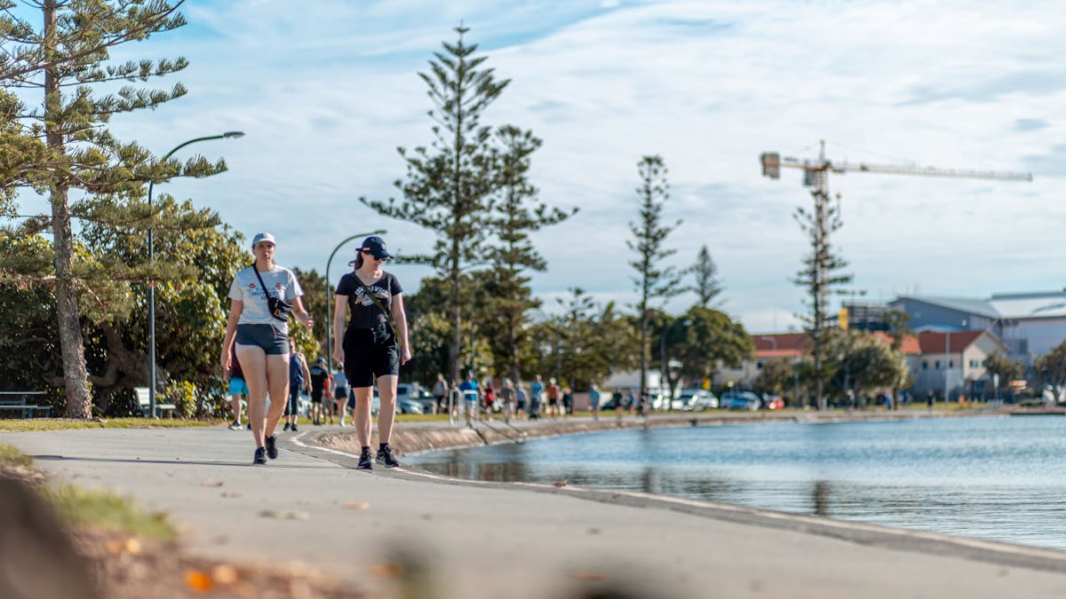 Walking Manly Esplanade