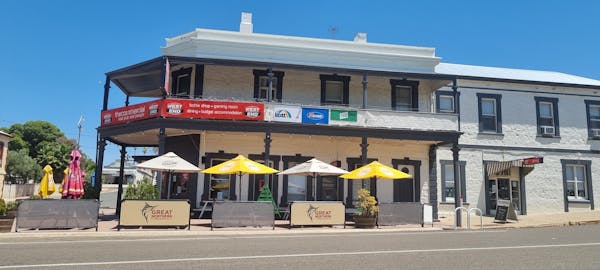 Commercial Hotel Morgan