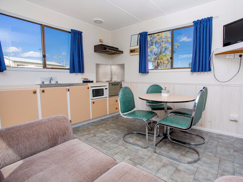 Ensuite Cabin image