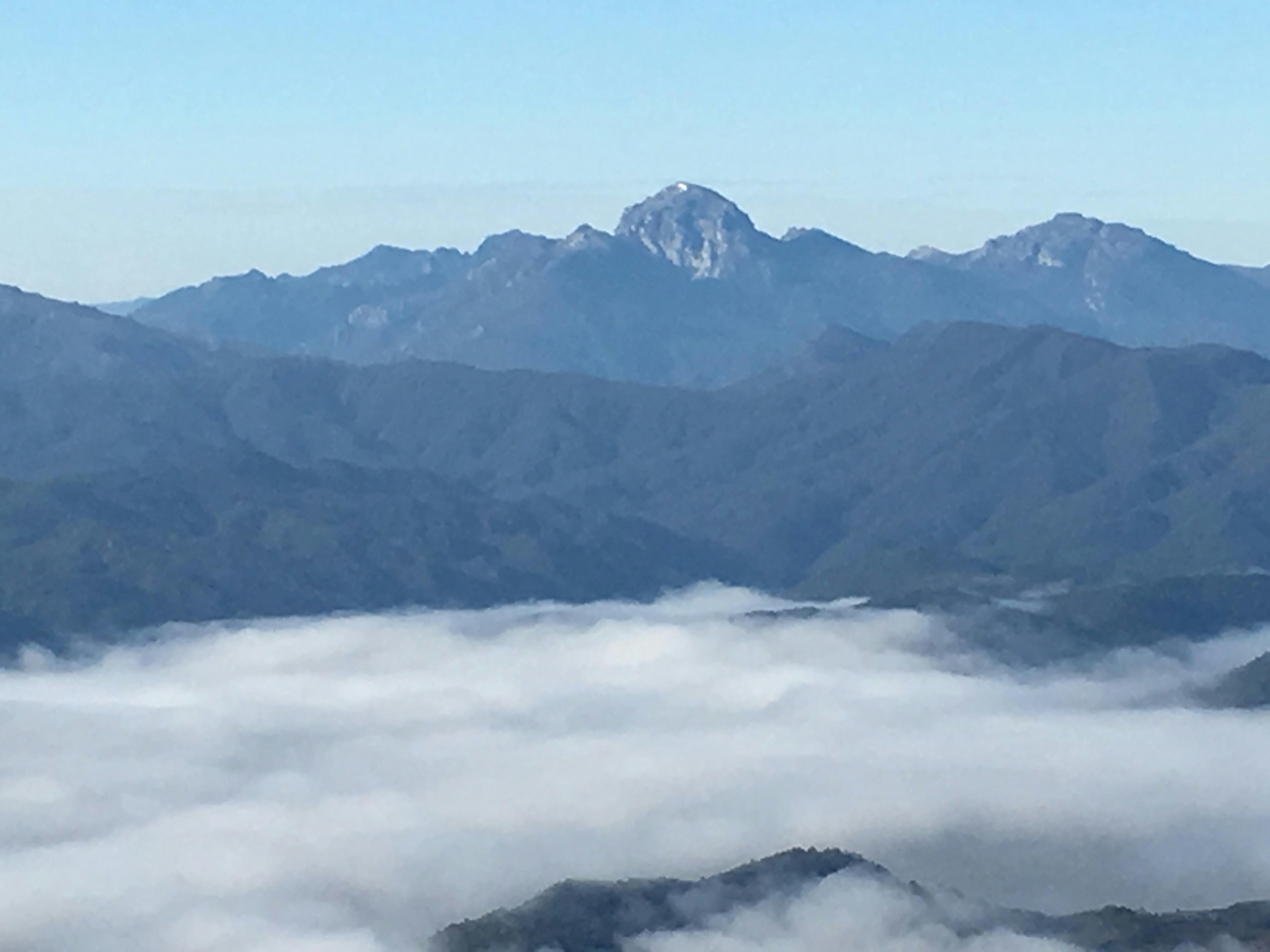 The view to Frenchmans cap as we enter the Franklin/Gordon Wild Rivers national park.