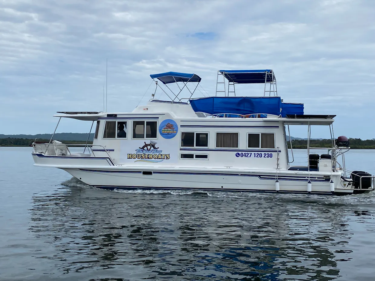 Tin Can Bay Houseboats