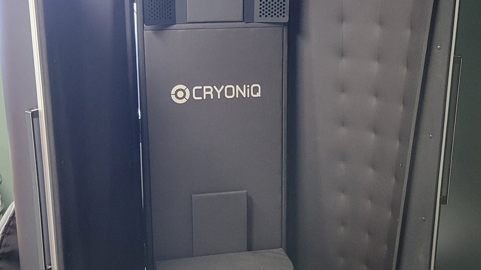 Tasmanias only Full Body Cryochamber