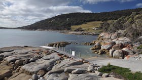 Drive Discovery North Flinders Island