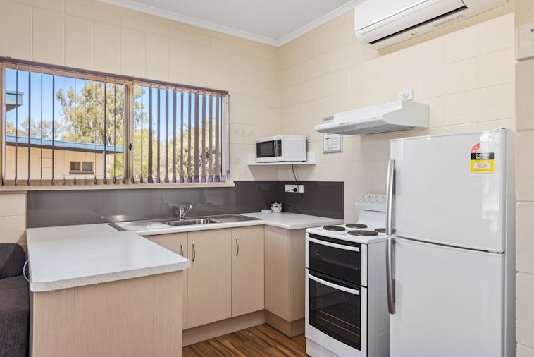 Standard Cottages