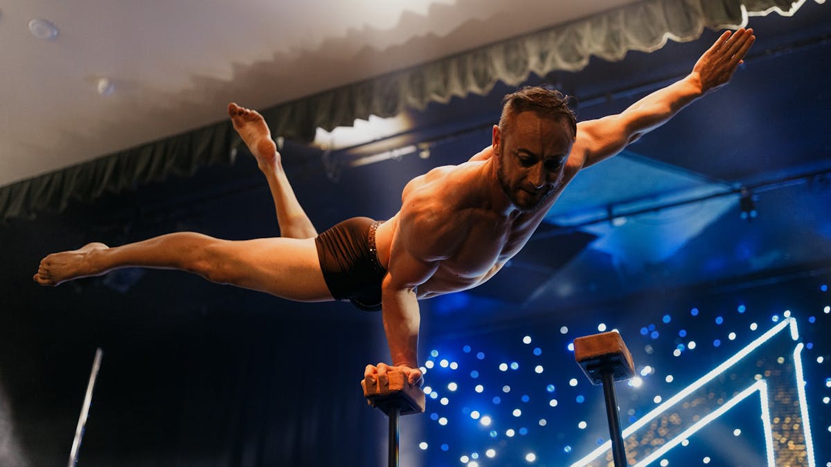 Hand balancing