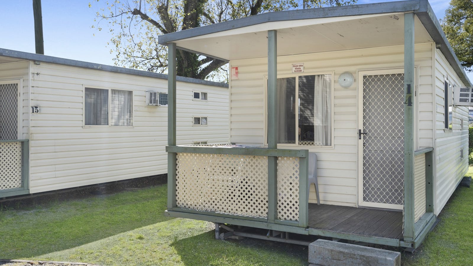 Cabins - Maitland Coachstop Caravan Park