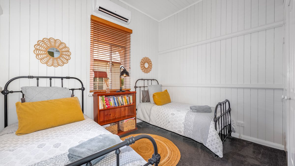 2 single beds, reverse cycle aircon, kids books & toys. Cot available 2 single beds, reverse cycle aircon, kids books & toys. Cot available