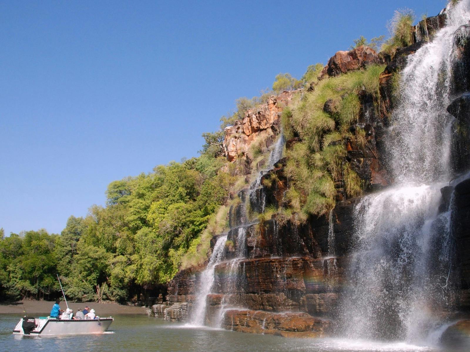 Take a dip in Kings Cascades