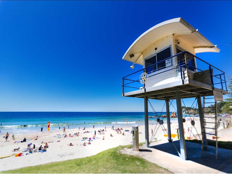 Flynns Beach Lifesaver Tower