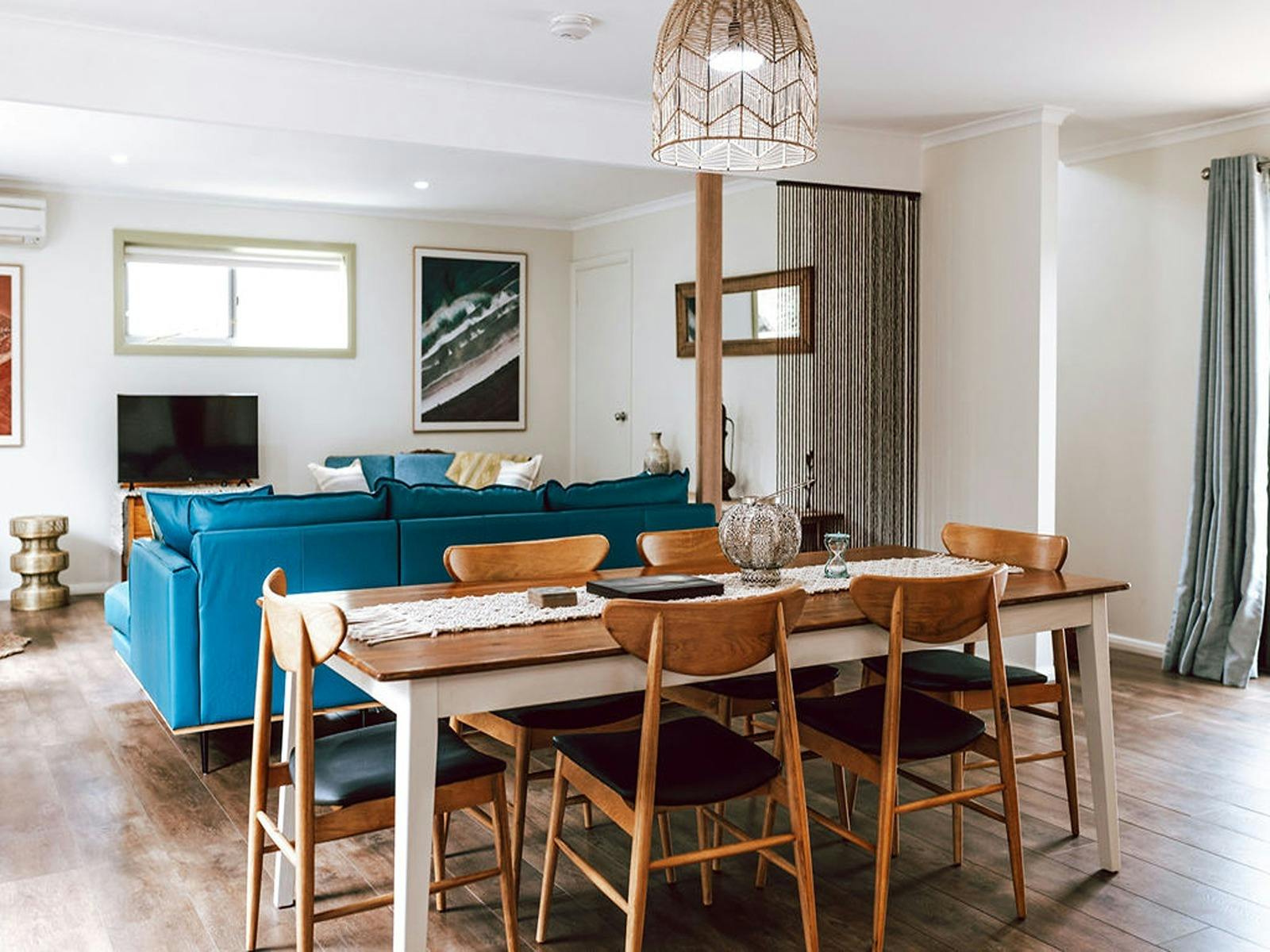 Open plan kitchen, dining, lounge