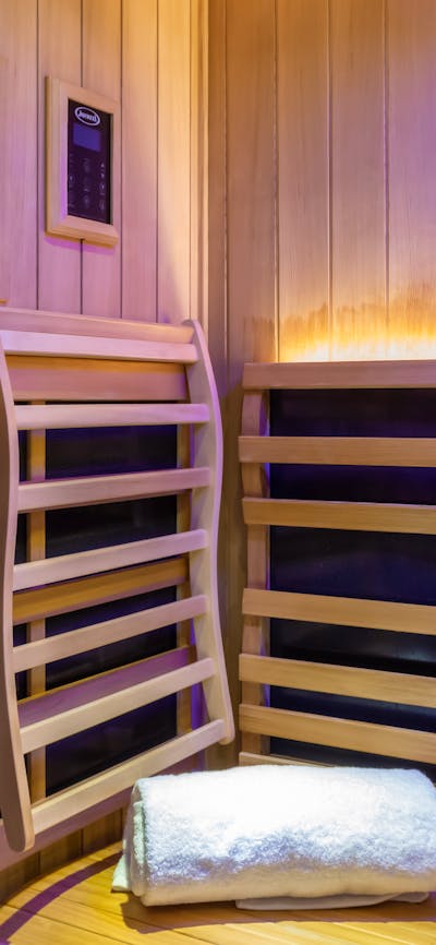 Infrared sauna