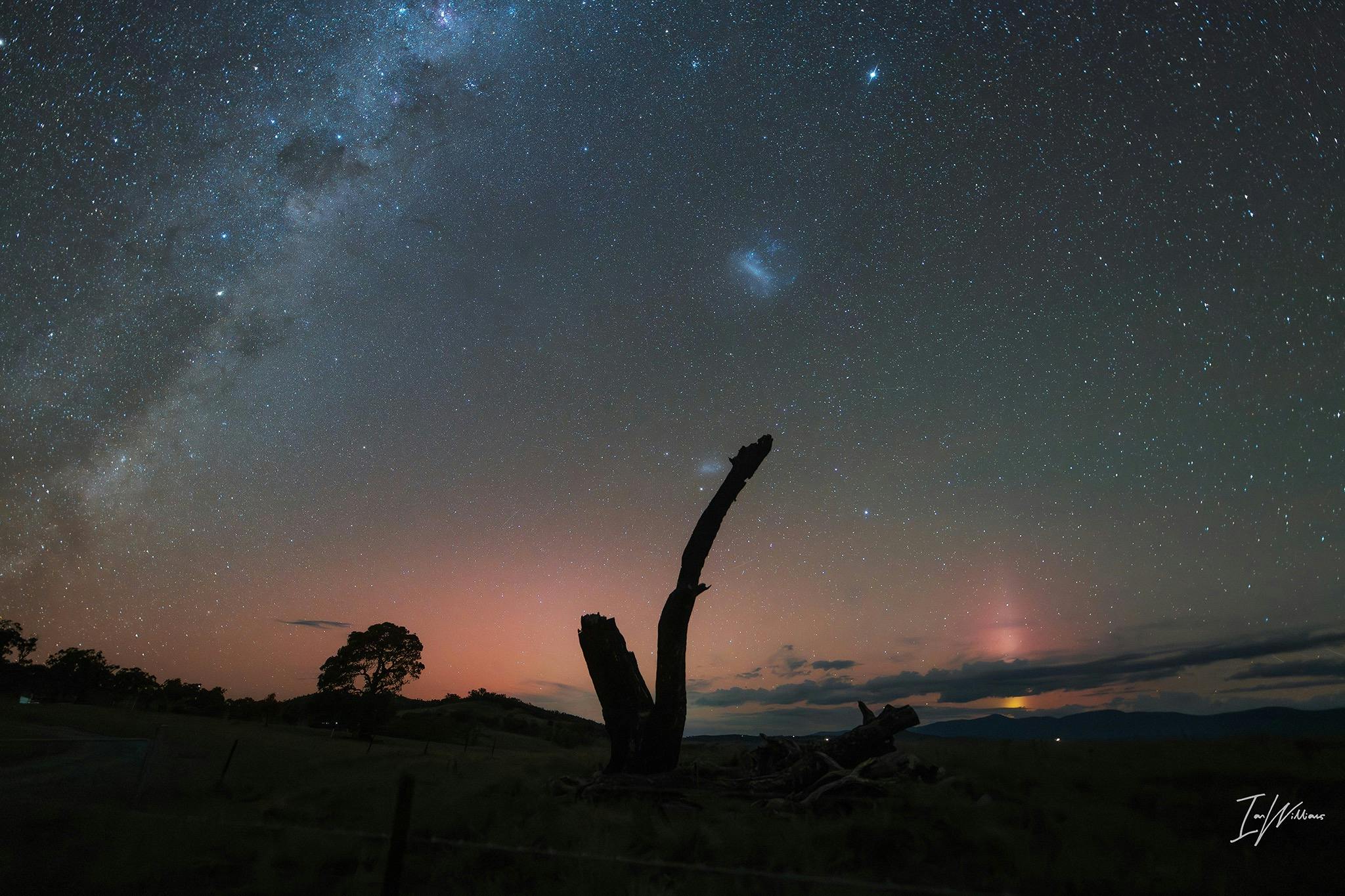 STEVE  (Strong Thermal Emission Velocity Enhancement) can be sen as the searchlight like light