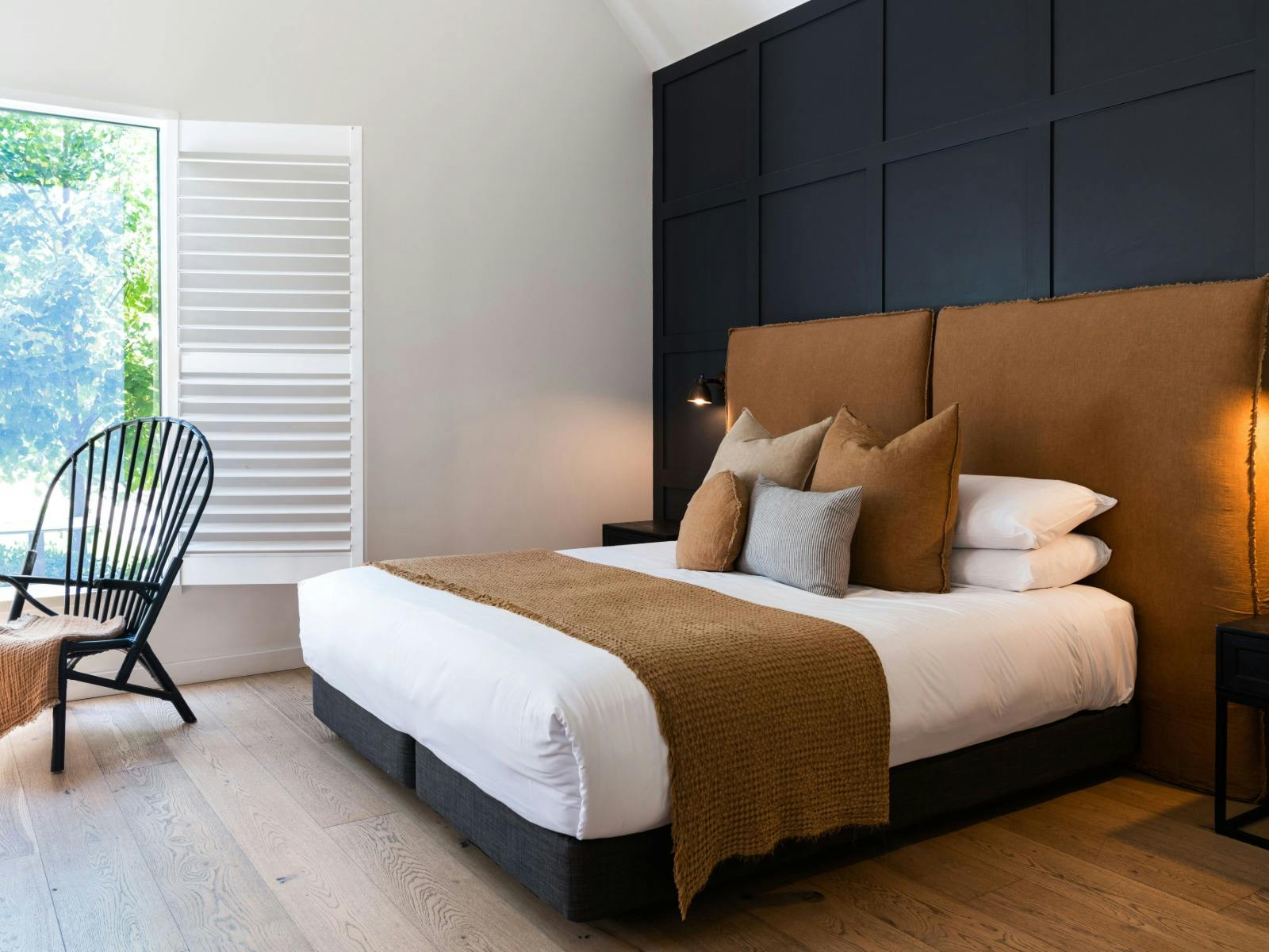 Die schwarzen Scheunen