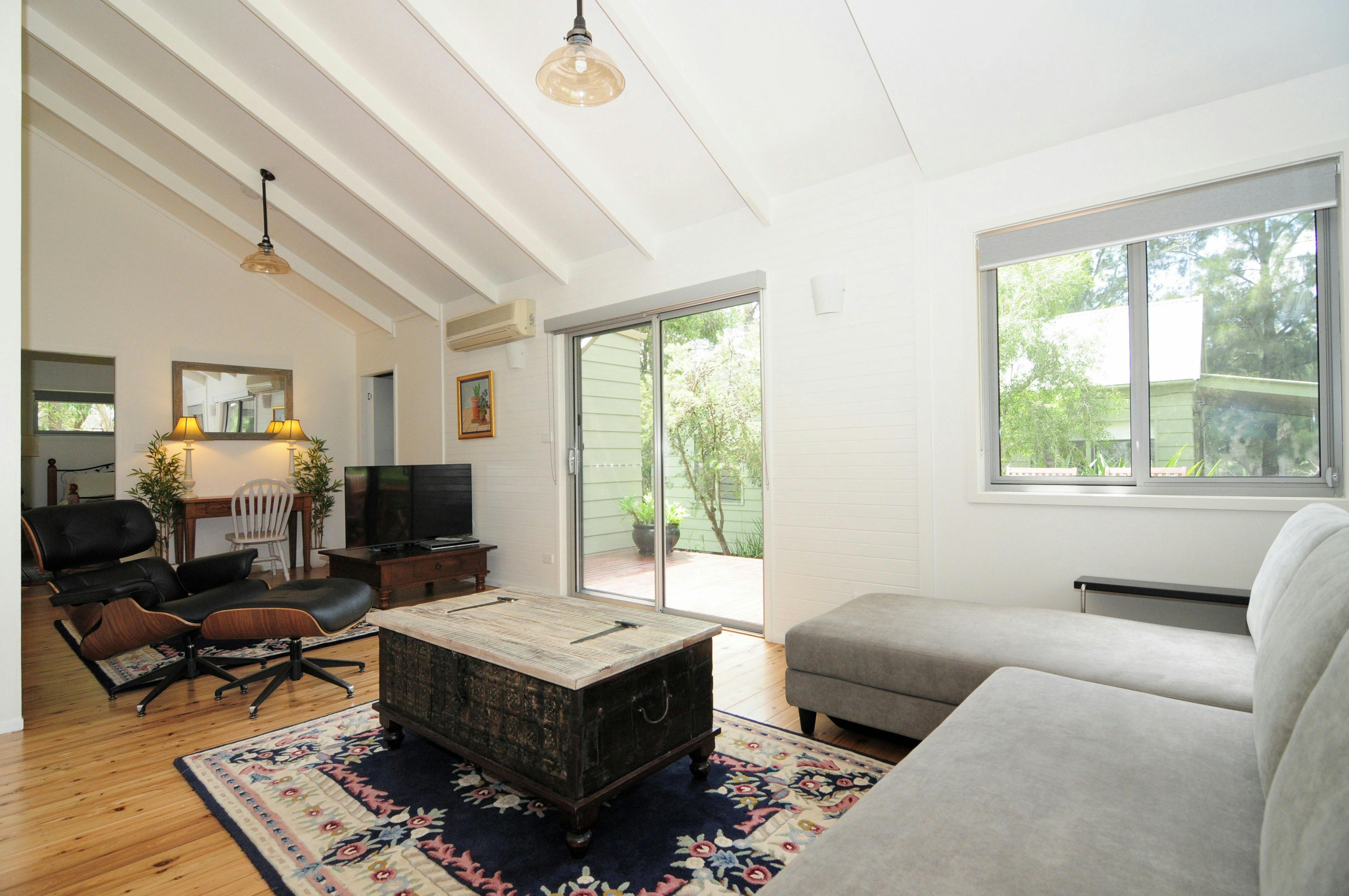 Rainbow Reach Country Cabin