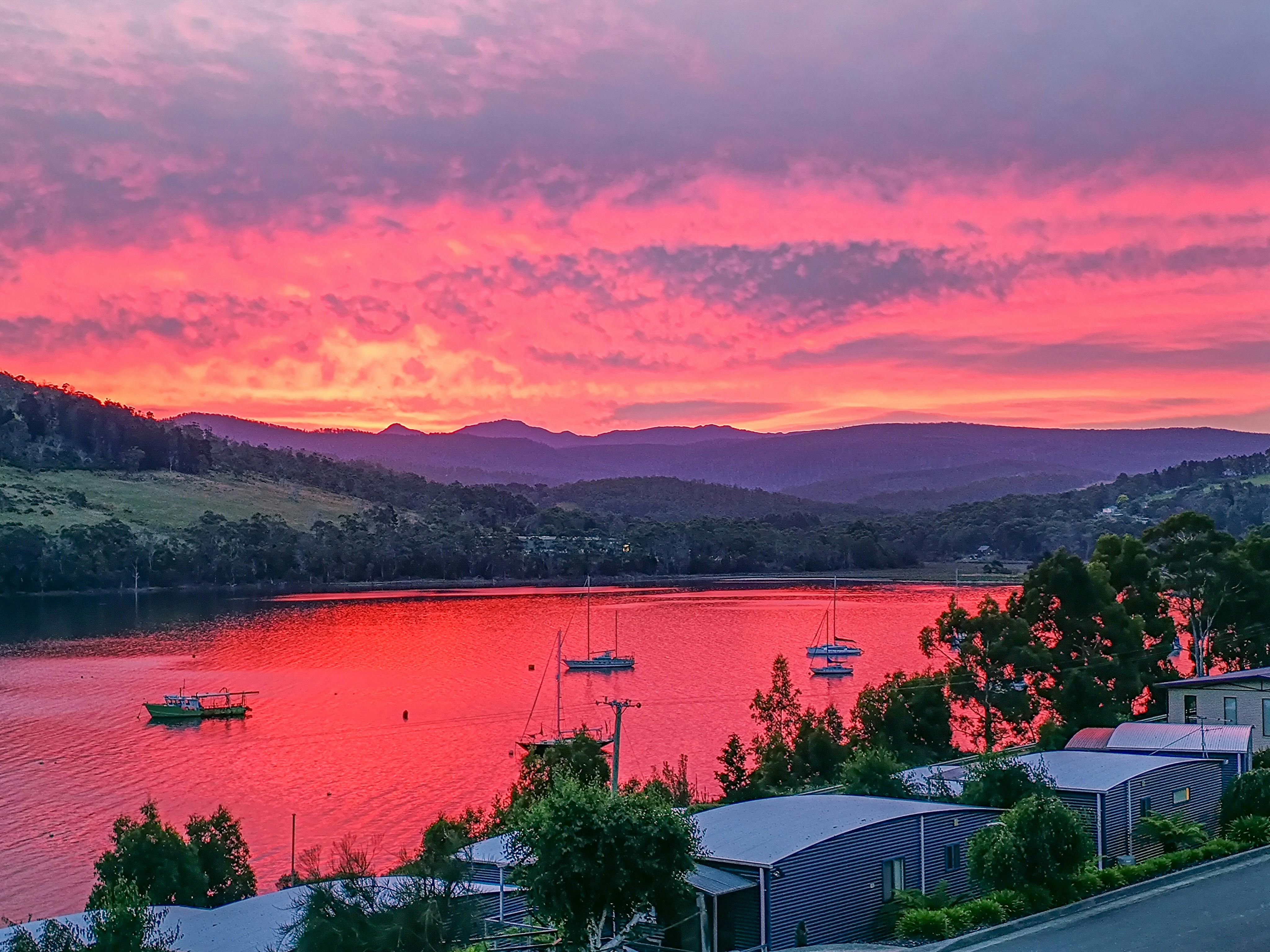 Port Huon Cottages image