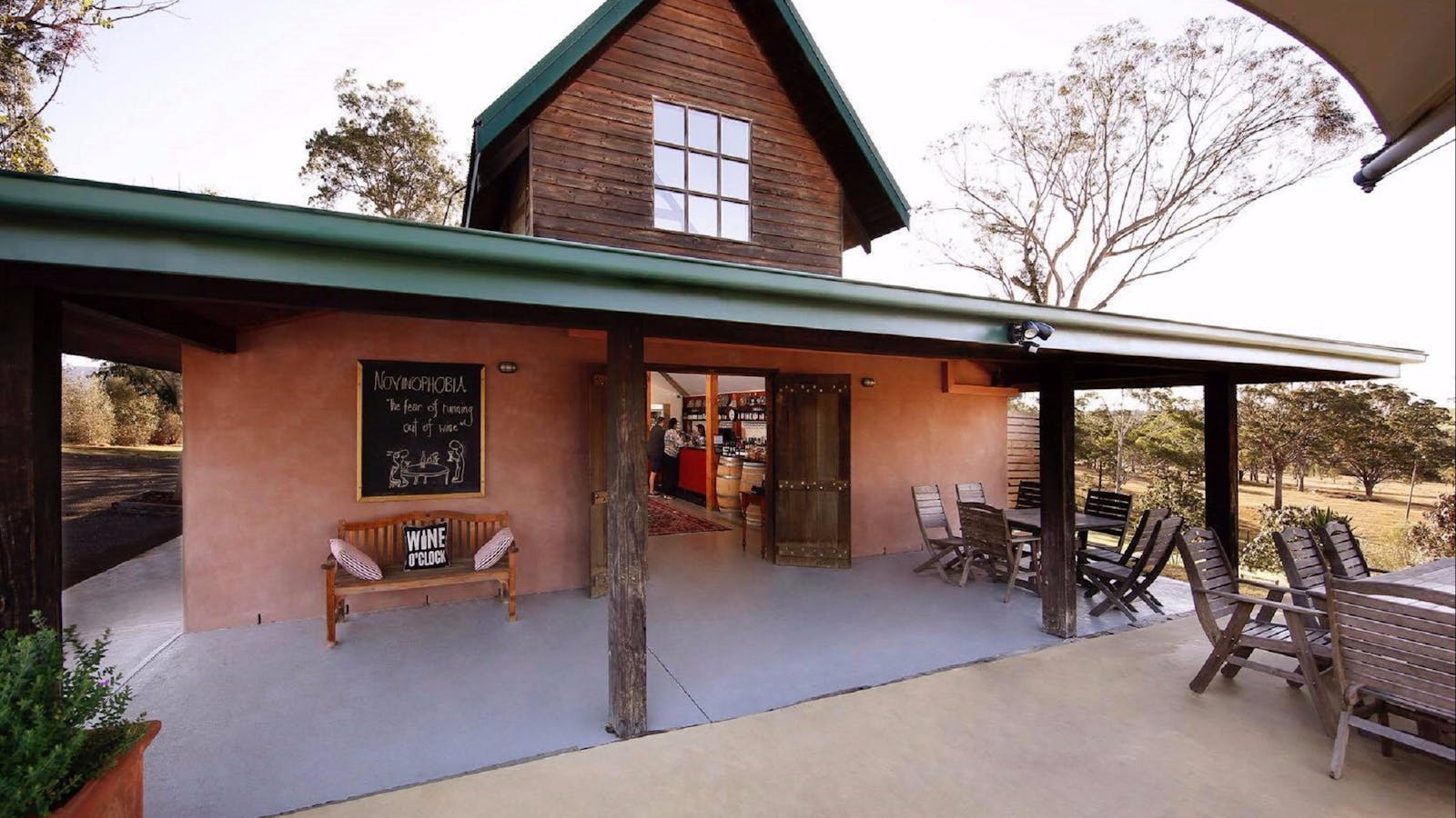 Petersons Wines on Broke Road