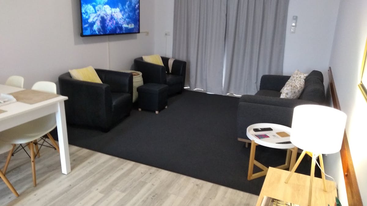 Balcony suite lounge